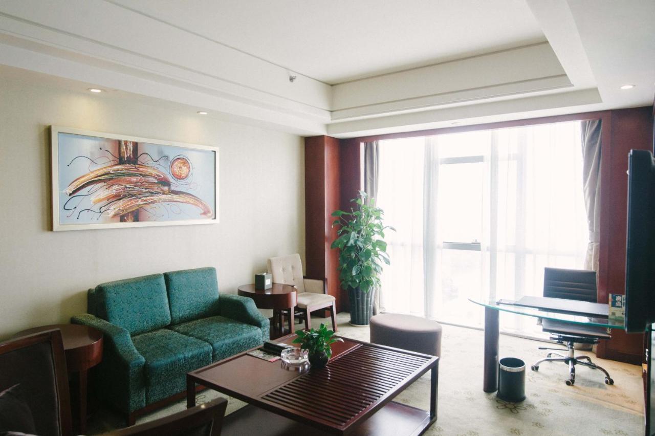 Haiwaihai Crown Hotel Ma'Anshan Exterior photo